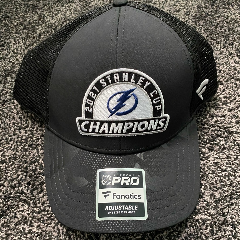 Tampa Bay Lightning 2021 Stanley Cup Champions Adjustable Hat Fanatics NWT